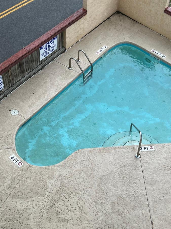 Lovely 2-Bedroom Condo With Pool Myrtle Beach Exterior photo